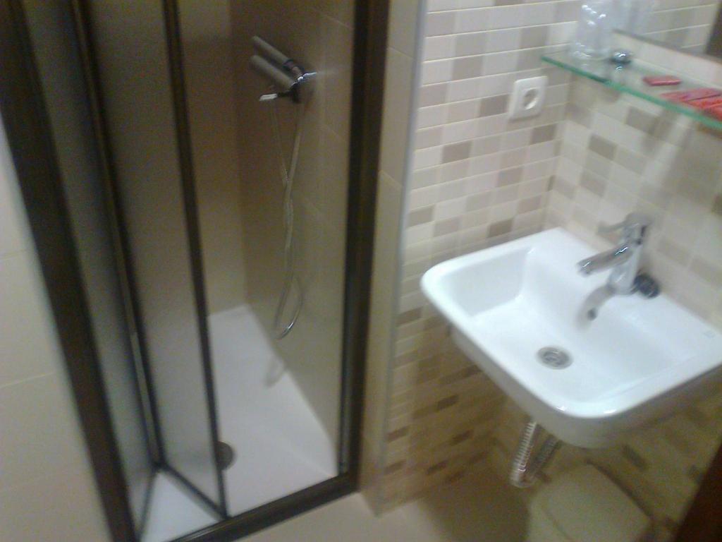 Hostal El Duende Blanco Sierra Nevada Bilik gambar